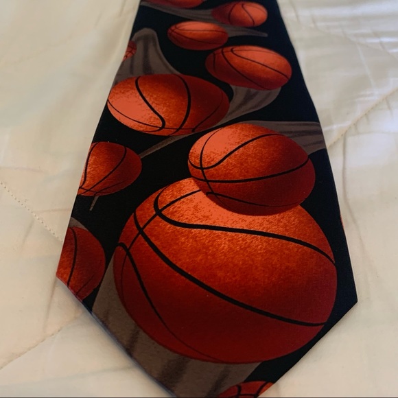 Basketball tie RALPH MARLIN in “Just Balls” collectable pattern, coach gift - Picture 10 of 11
